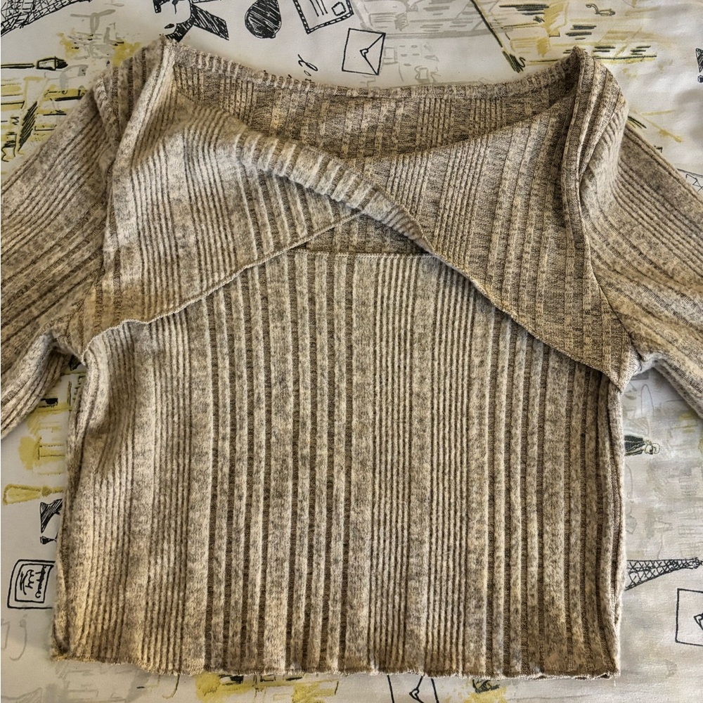 Beige knit full sleeve sweater top